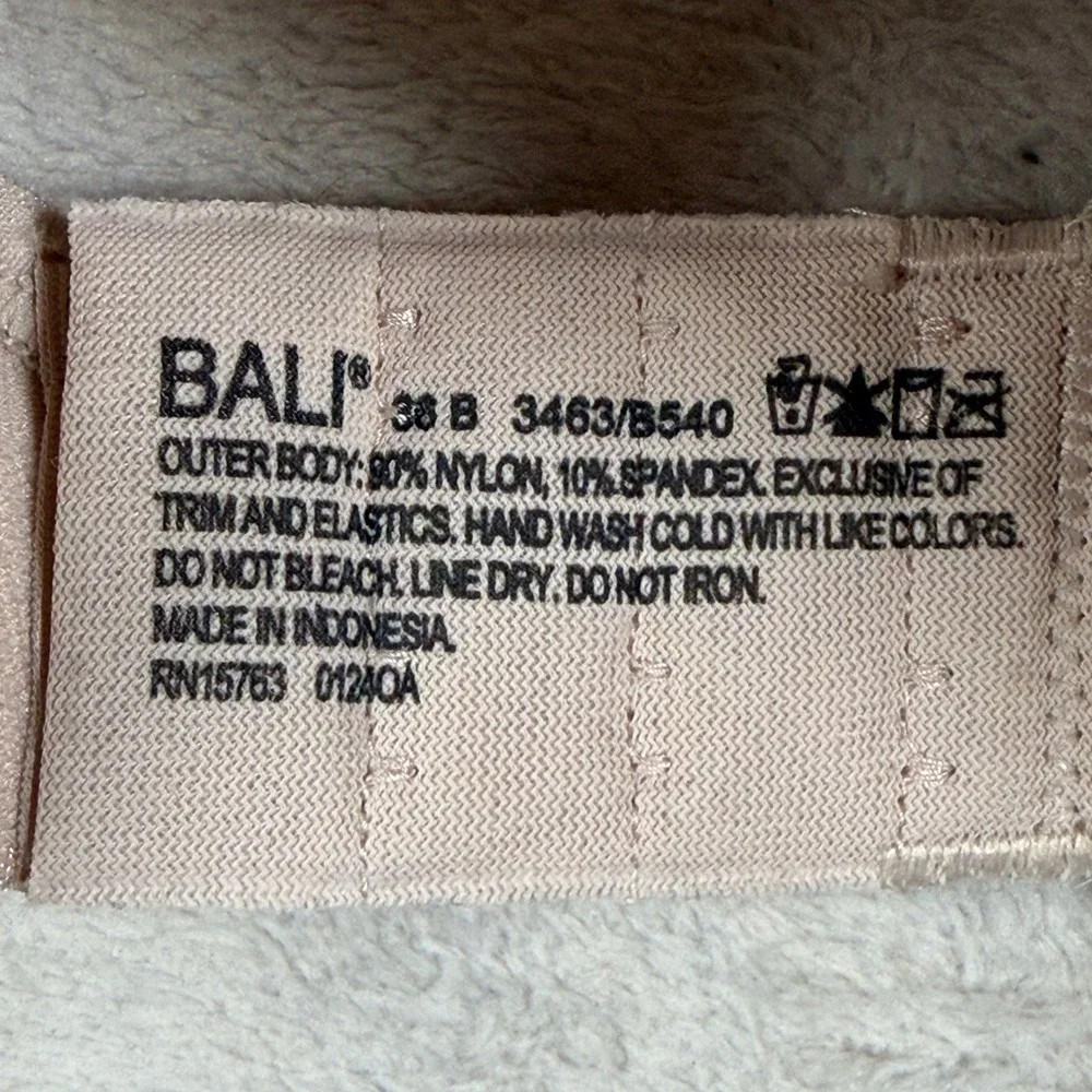 Bali Comfort Revolution Wireless Bra 36B Beige Swirl Jacquard 3463 B540